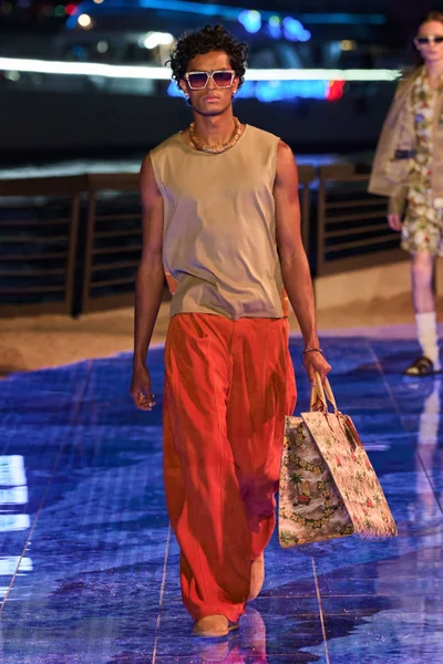 Look 47